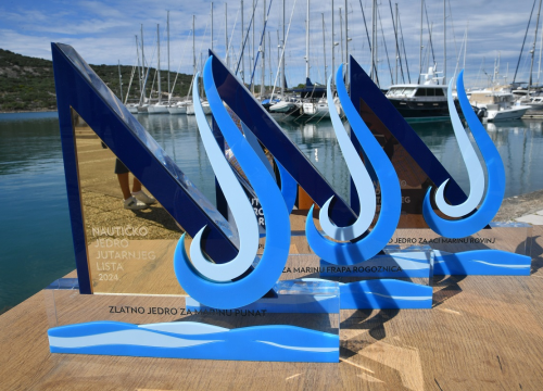 Fotografija 3 - Rogoznička marina Frapa osvojila srebro na dodjeli nagrada za 'Nautičko jedro 2024.'