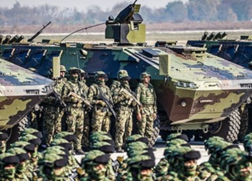 Srbija vraća obavezni vojni rok: 'Ovo je potpuni kaos'