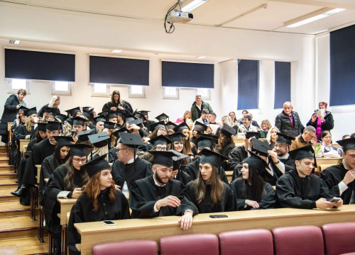 Neredi na fakultetu u Novom Sadu: Dvoje studenata ozlijeđeno