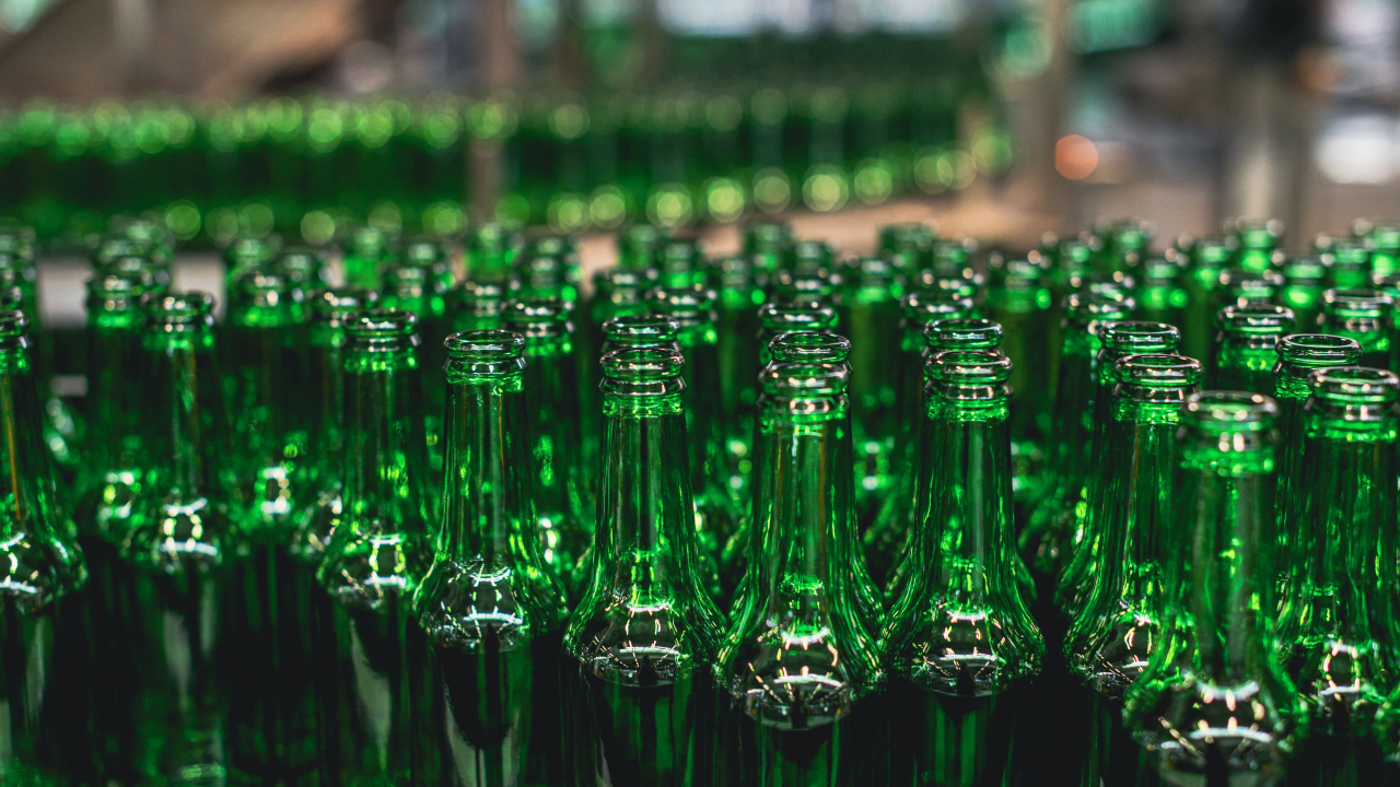 Započela je kampanja 'Vrati me' koja ističe dobrobiti povratne pivske staklene boce