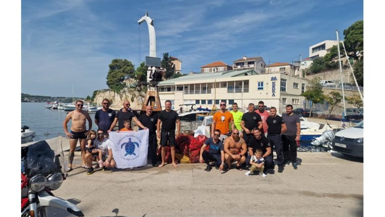 Šibenski policijski službenici tradicionalno sudjelovali u ekološkoj akciji čišćenja podmorja