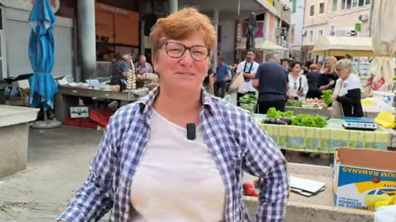 Subota na šibenskoj pijaci: 'Kod Dubravke je sve kvalitetno i domaće'