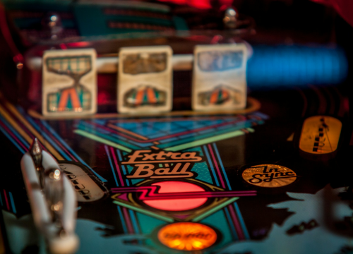 Podrum zgrade u Budimpešti skriva jedinstven muzej flipera: Vremeplov u starija vremena