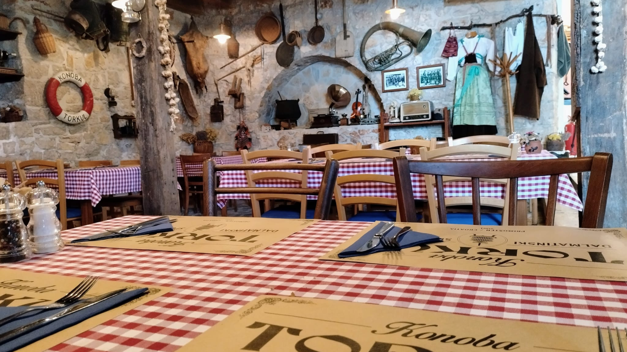 Autentična konoba u Primoštenu odlazi u povijest: 'Tako sam tužan što se opraštamo'