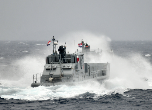 Fotografija 3 - Milanović pratio vojnu vježbu na pomorskom poligonu Žirje