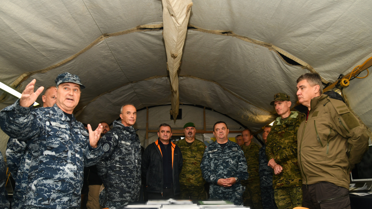 Milanović pratio vojnu vježbu na pomorskom poligonu Žirje