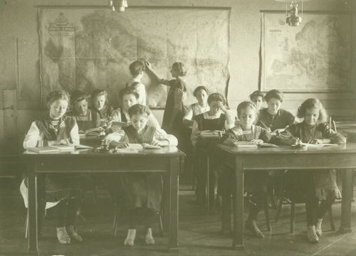 U Muzeju grada Šibenika otvorenje izložbe 'Krasopis - lijepo pismo' autorice Kristine Gverić