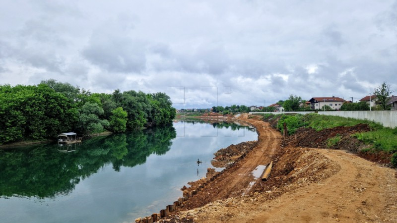 Zbog visokih vodostaja Save, Kupe i Odre na snazi mjere obrane od poplava