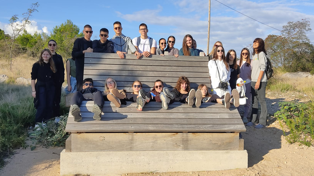 Učenici Medicinske škole laboratorij zamijenili šetnjom