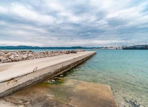 Nijemac na Murteru gradio u zaštićenom pojasu