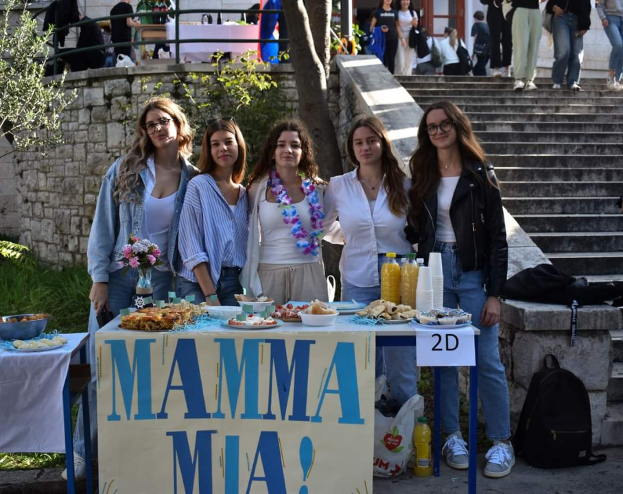 Veselo na Danima kruha u Gimnaziji: Dva učenika izrekli 'sudbonosno da'