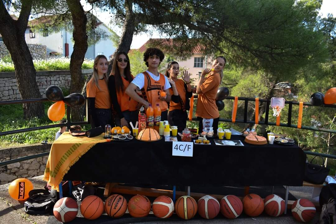 Veselo na Danima kruha u Gimnaziji: Dva učenika izrekli 'sudbonosno da'