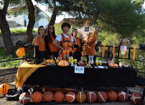 Fotografija 7 - Veselo na Danima kruha u Gimnaziji: Dva učenika izrekli 'sudbonosno da'