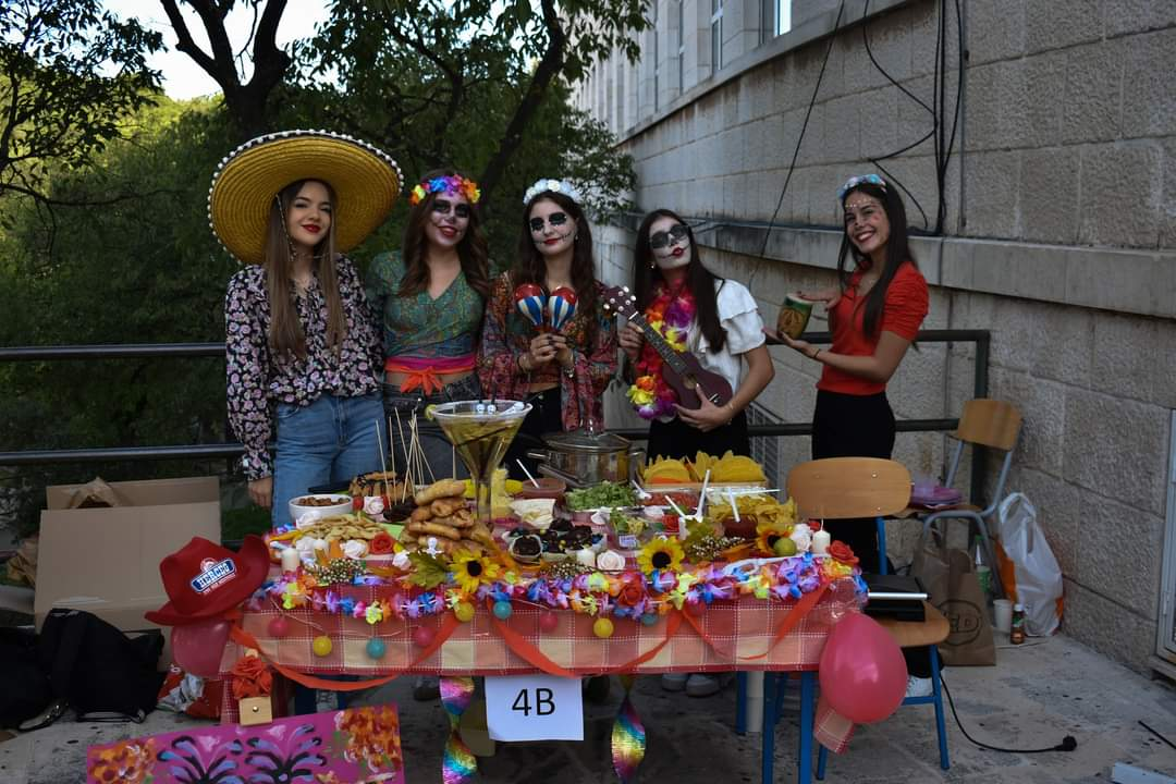 Veselo na Danima kruha u Gimnaziji: Dva učenika izrekli 'sudbonosno da'