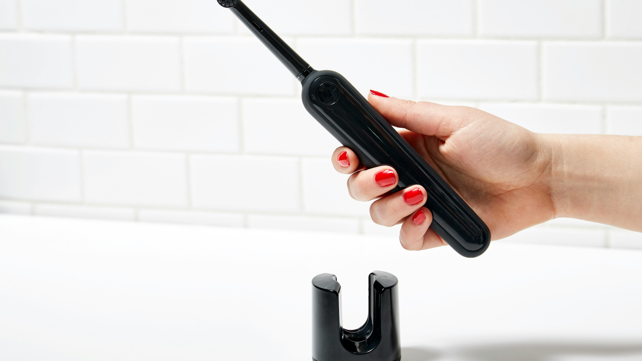 Na četkicama za zube je hrpa virusa