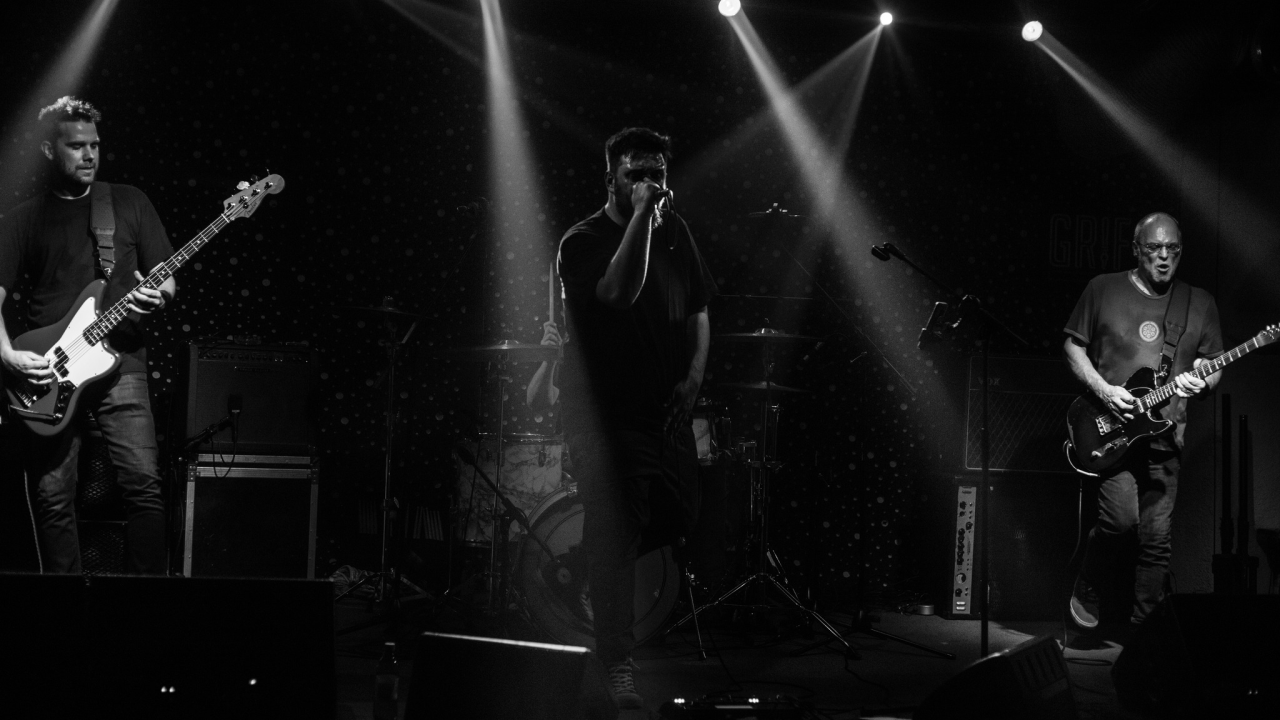 Bore Balboa večeras nastupa u Azimutu, a najsretnije od vas vodimo na koncert