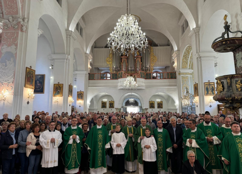 Fotografija 3 - Vjernici Šibenske biskupije u sklopu hodočašća pohodili Varaždin