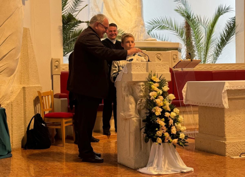 Fotografija 2 - Vjernici Šibenske biskupije u sklopu hodočašća pohodili Varaždin