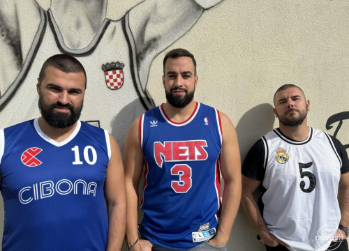 Trojica prijatelja oslikali mural Draženu Petroviću u čast