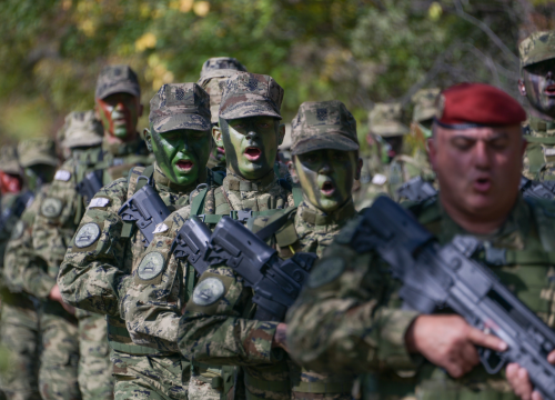 Fotografija 7 - Novi vođe Hrvatske vojske završili hodnju do Knina dugu 88 kilometara