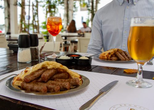 Meso u centru pažnje: Bronzin predstavlja ćevape