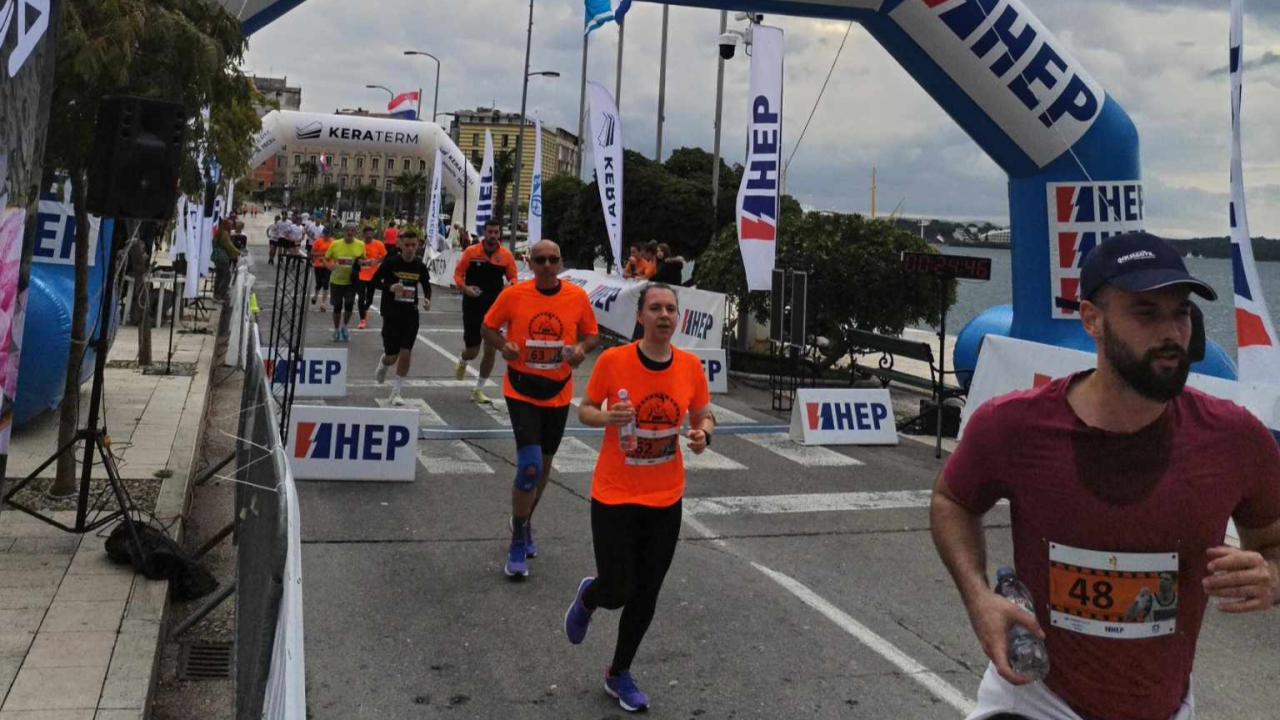 Trčalo se Draženu u čast: Ante Živković prvi na utrci Šibenskih deset