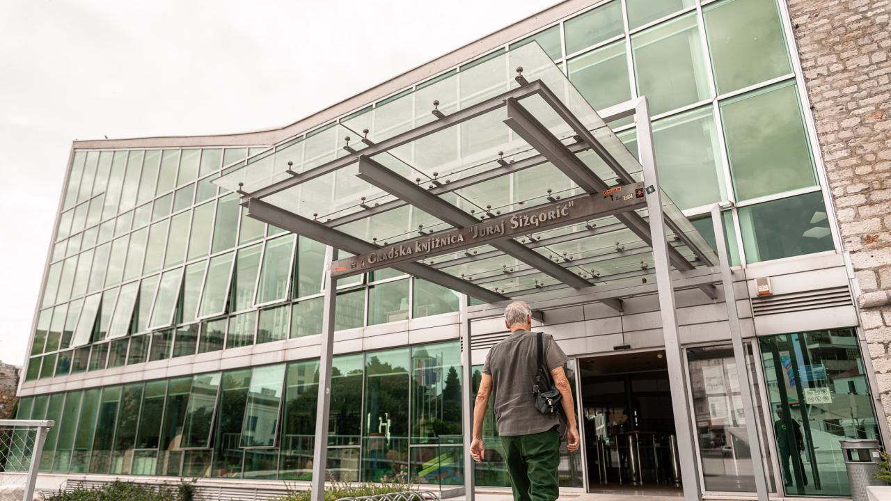 U srijedu u Knjižnici susret s Emirom Imamovićem Pirkeom i predstavljanje knjige o starom Šibeniku