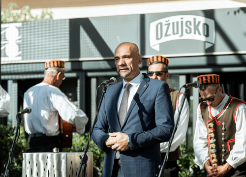 Fotografija 9 - Za 60. Draženov rođendan 60 balona: Na Baldekinu se prisjetili 'našeg malog'