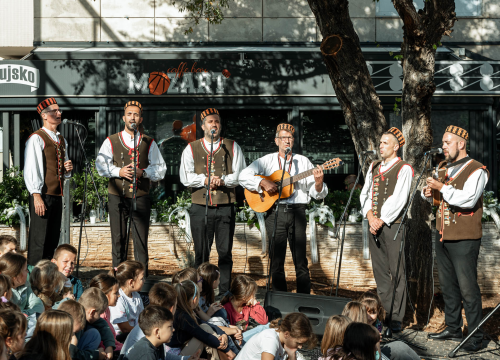 Fotografija 14 - Za 60. Draženov rođendan 60 balona: Na Baldekinu se prisjetili 'našeg malog'