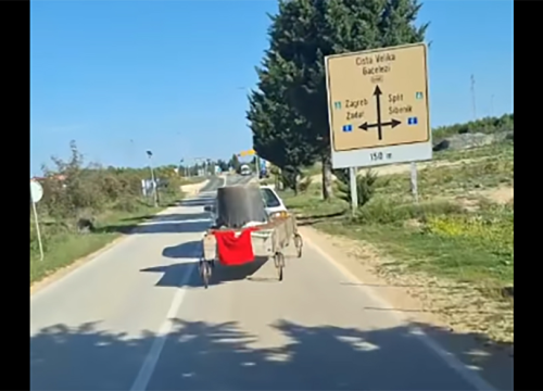 'Pijana' prikolica iz šibenskog zaleđa oduševila društvene mreže