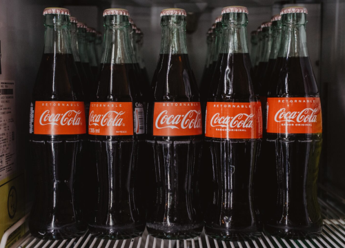 Coca-Cola zbog komadića metala povlači 26 milijuna boca iz prometa