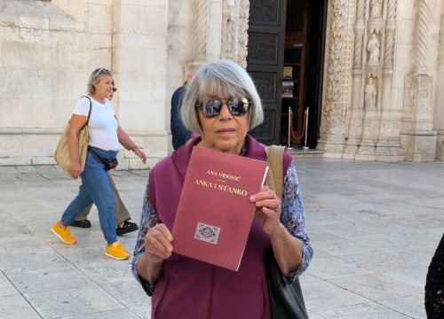 Fotografija 2 - Šibenčani prošetali ulicama grada i upoznali se sa svojom književnom baštinom