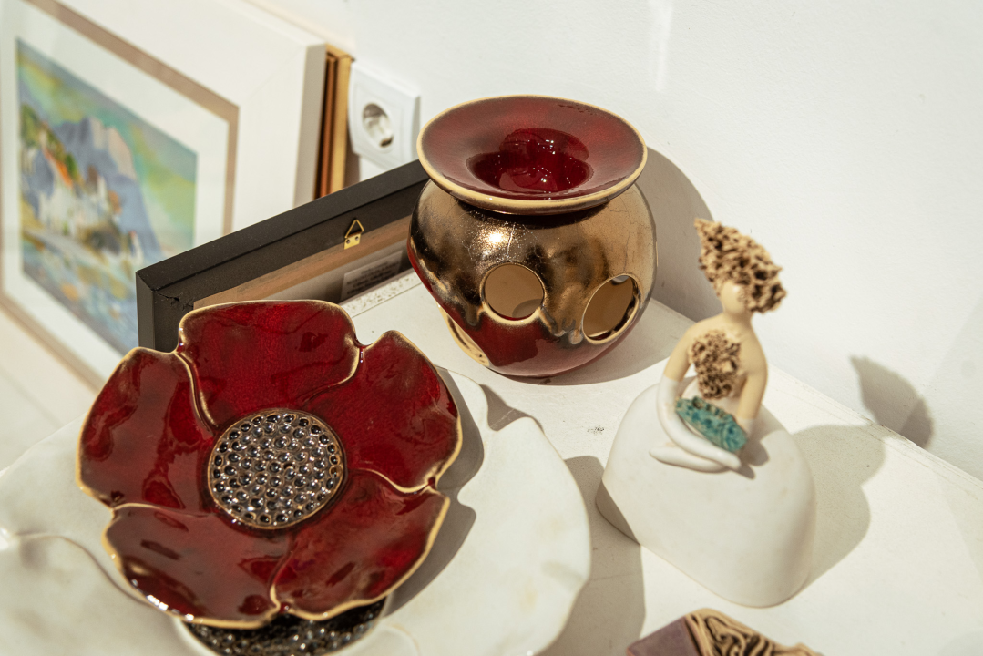 U Galeriji Juraj Dalmatinac ulovite umjetnine poznatih hrvatskih slikara po odličnim cijenama!