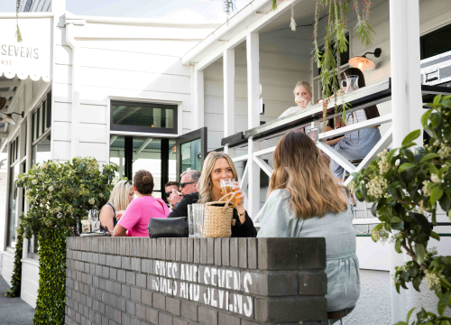 Lavovima stiže doza romantike, Djevice rade na svojim ciljevima