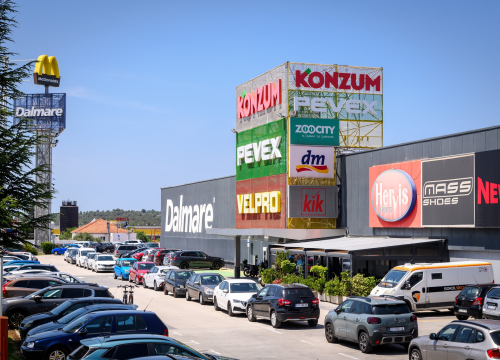 Sjajni popusti u Dalmare shopping centru uz još jedan Plavi utorak!