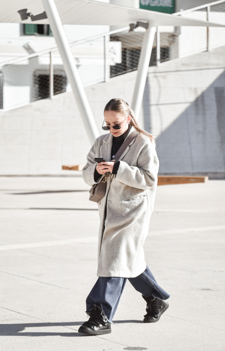 Lijepe Šibenčanke znaju kako dobro izgledati i po buri