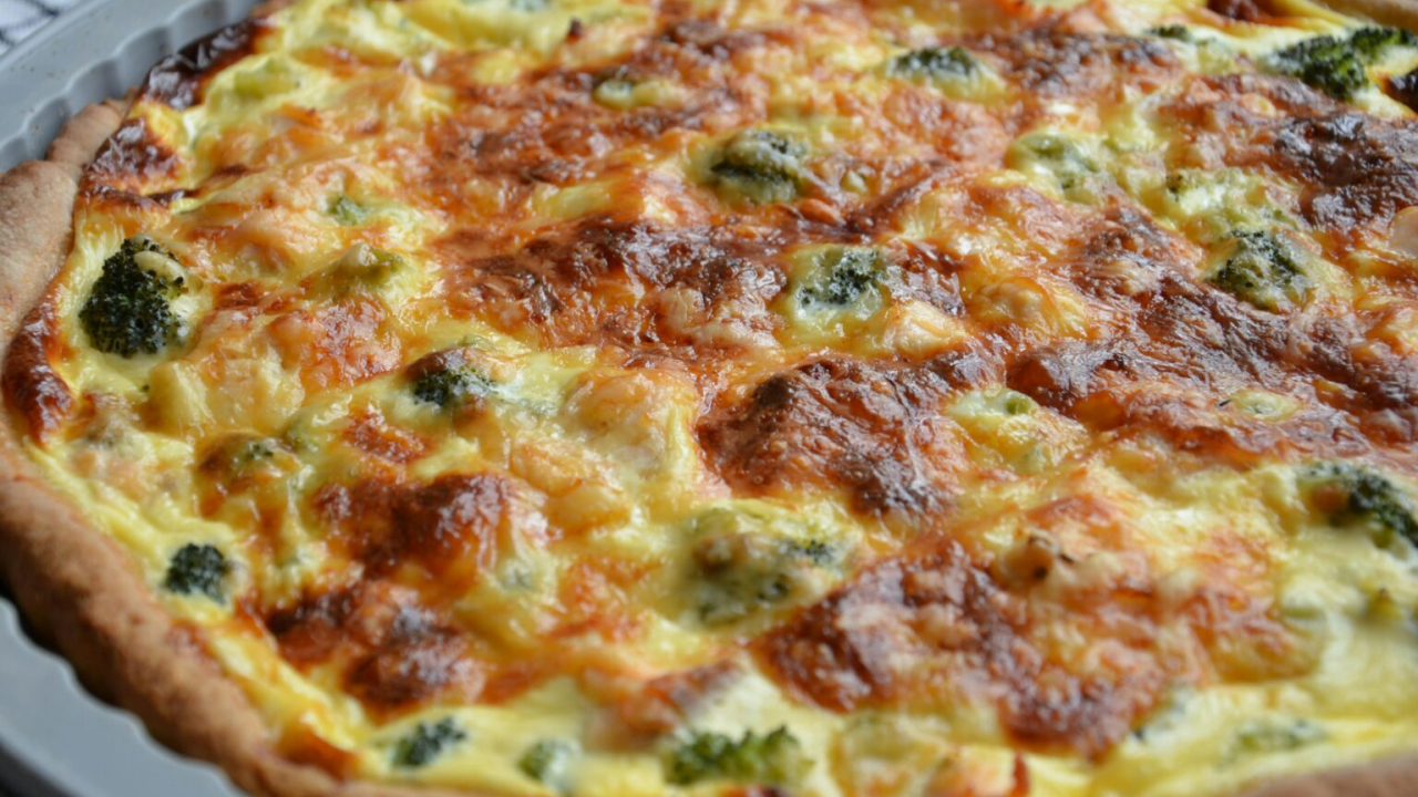 Današnji recept za francusku pitu sa sirom i šampinjonima: Izvana hrskava, iznutra premekana