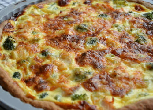 Današnji recept za francusku pitu sa sirom i šampinjonima: Izvana hrskava, iznutra premekana