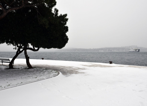 Stiže jaka zimska oluja: Od srijede snijeg i u Hrvatskoj