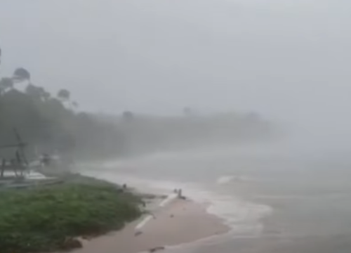 Najmanje osmero mrtvih u tajfunu Man-Yi na Filipinima