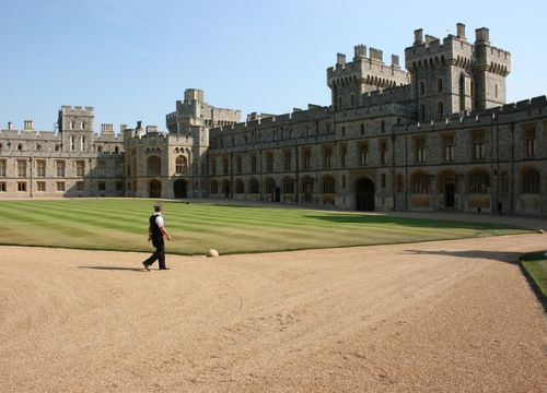 Provalnici sinoć upali u dvorac Windsor, evo što su ukrali