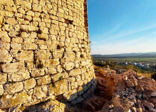 Fotografija 4 - Počela obnova  Ćulina kule  u Budaku