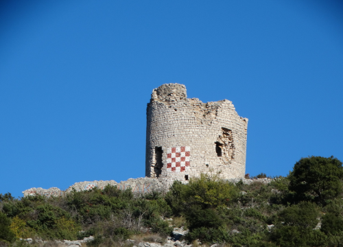 Fotografija 11 - Počela obnova  Ćulina kule  u Budaku