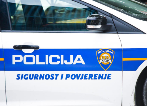 Prometna na Biocima: Vozač (76) automobila oduzeo prednost na raskrižju i završio u bolnici