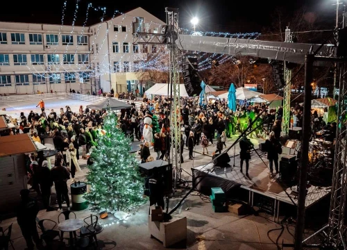 Kraljevski advent u Kninu: Baruni otvaraju vrata blagdanske čarolije