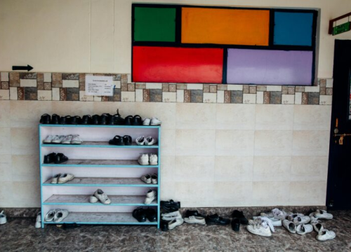 U vrtiću svaki dan nestajala po jedna cipela: Postavili su kameru, a onda je uslijedio šok