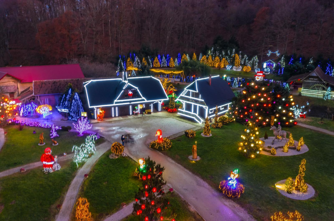 Imanje Salaj uskoro će pet i pol milijuna lampica transformirati u magičnu božićnu priču