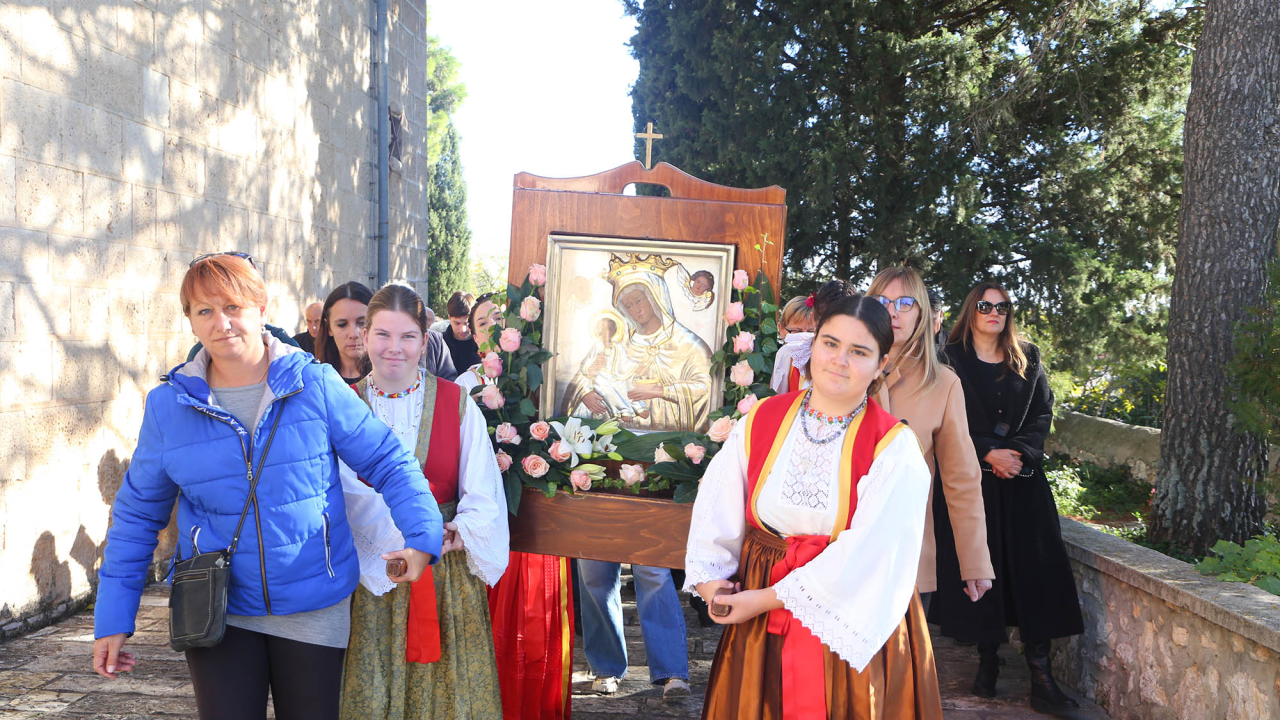 U Jezerima proslavljen blagdan Gospe od Zdravlja