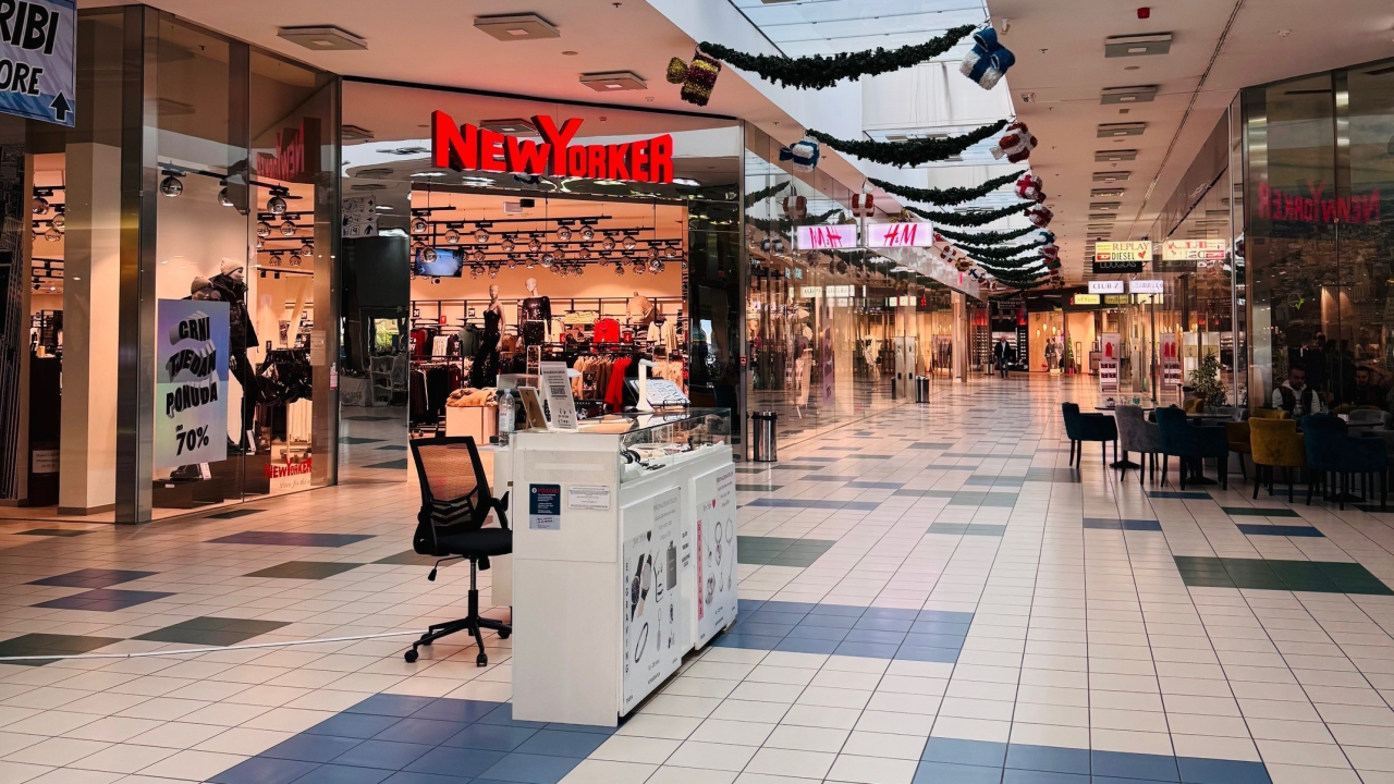 Ludi popusti: Black week u Dalmare shopping centru