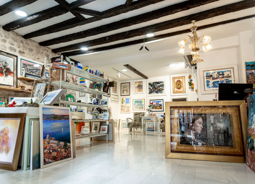 Fotografija 30 - Božić je stigao u Galeriju Juraj Dalmatinac: Pronađite unikatne umjetnine i darove!